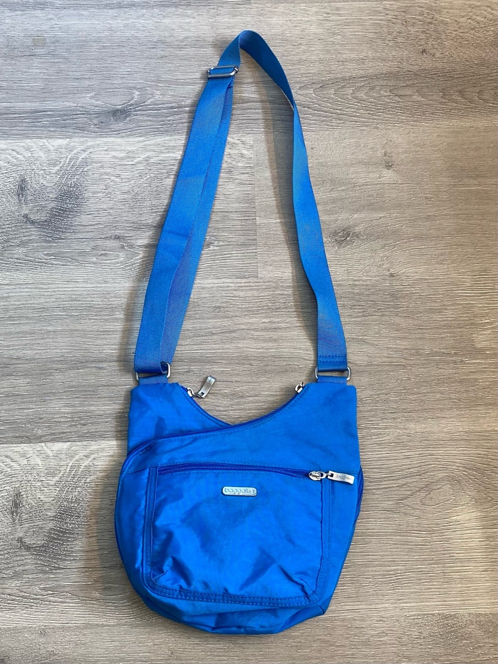 Baggallini Bright Blue Crossbody Bag